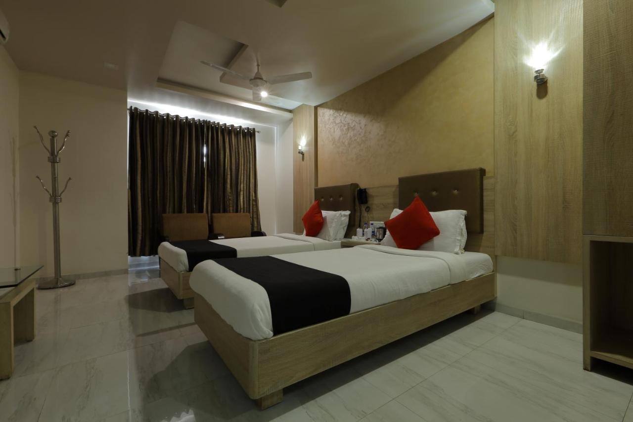 Hotel Unity Ahmedabad Eksteriør bilde