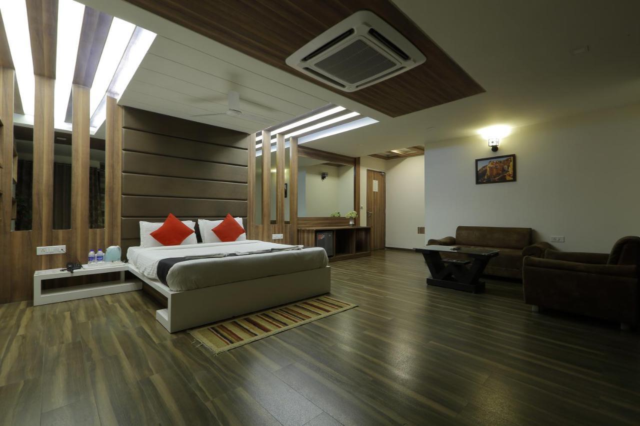 Hotel Unity Ahmedabad Eksteriør bilde